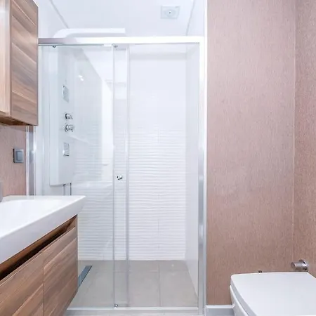 0056 Kadikoy Luxurious